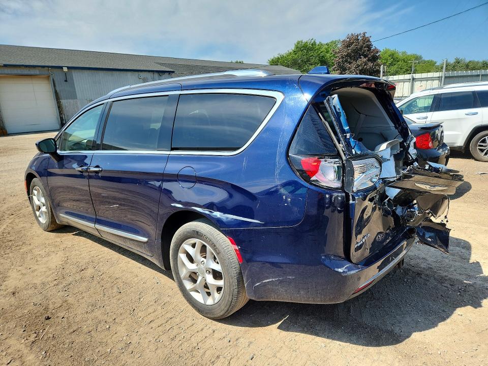 Photo 2 from auction – 2019 CHRYSLER PACIFICA with VIN 2C4RC1EG4KR588875