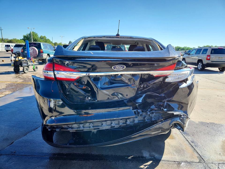 Photo 6 from auction – 2017 FORD FUSION with VIN 3FA6P0LU1HR224111