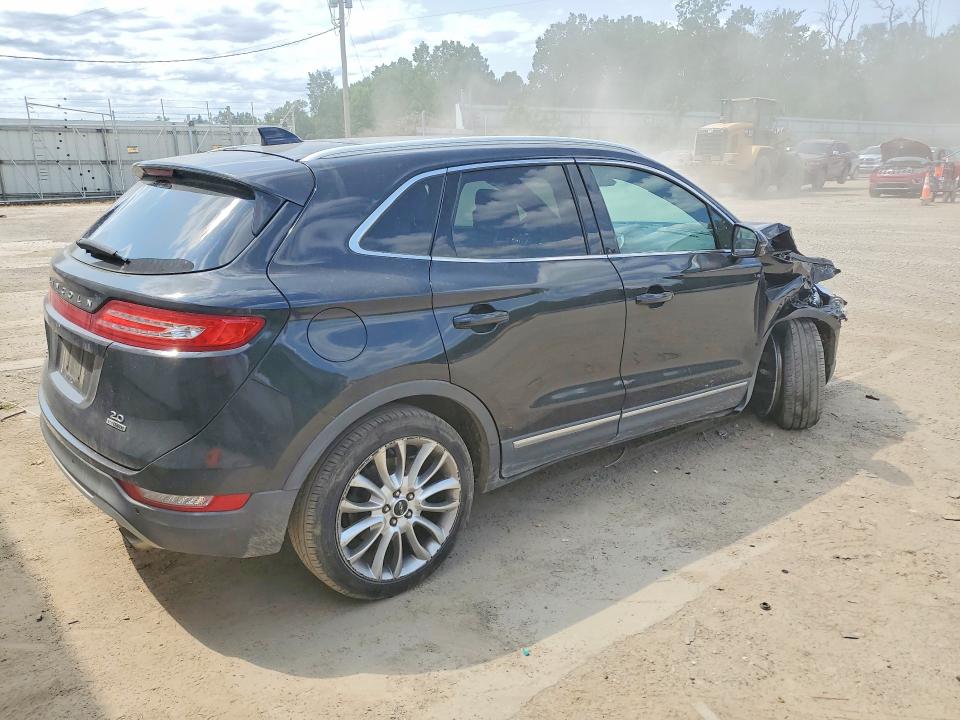 Photo 3 from auction – 2015 LINCOLN MKC with VIN 5LMCJ1A98FUJ04629