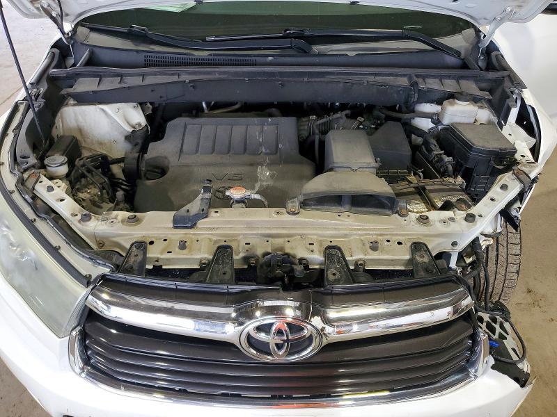 Photo 12 from auction – 2016 TOYOTA HIGHLANDER with VIN 5TDJKRFH8GS229498