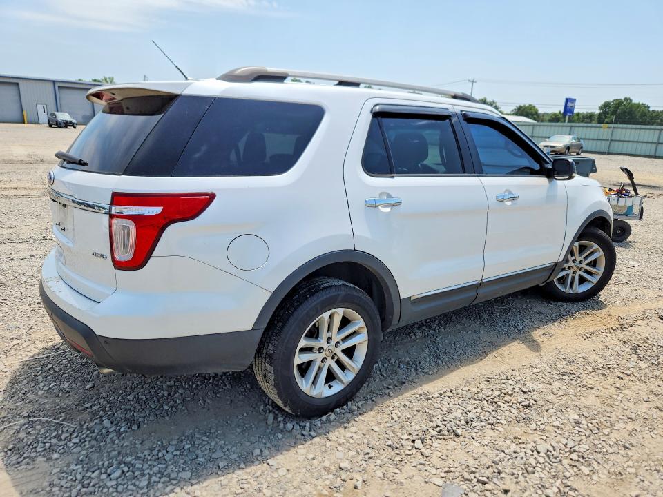 Photo 3 from auction – 2011 FORD EXPLORER with VIN 1FMHK8D80BGA42380