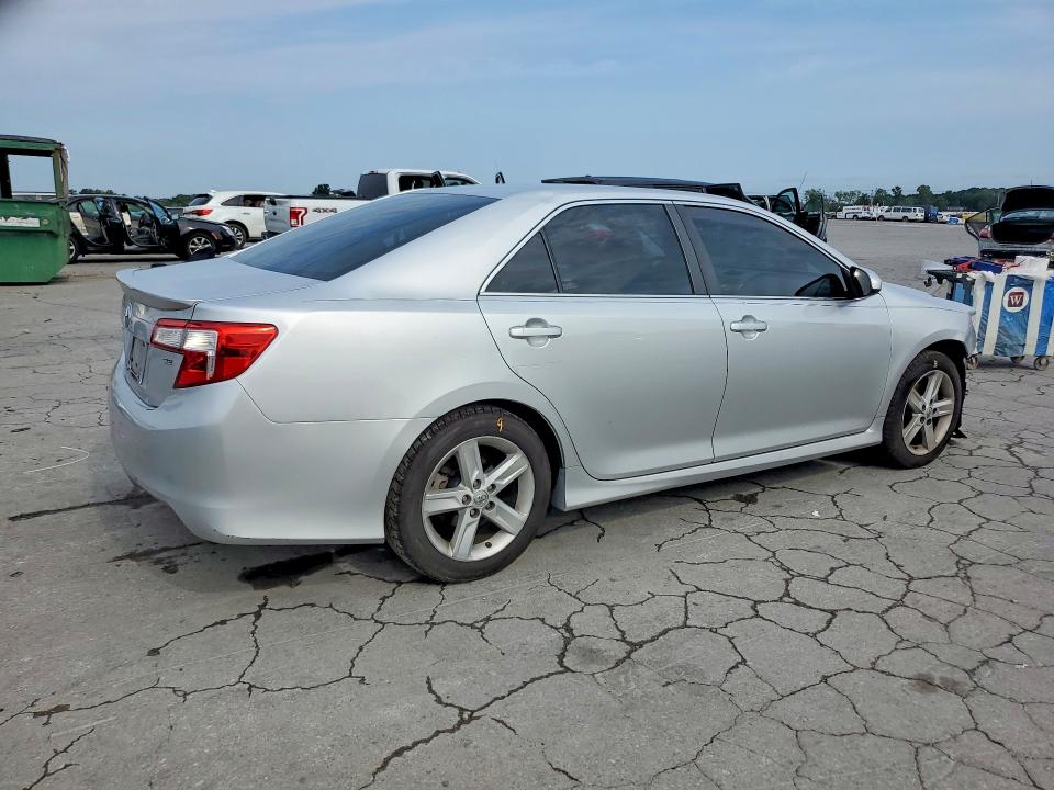 Photo 3 from auction – 2014 TOYOTA CAMRY with VIN 4T1BF1FK7EU834798