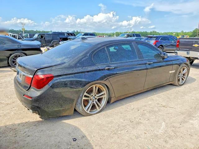 Photo 3 from auction – 2013 BMW 750 with VIN WBAYE8C55DD133780