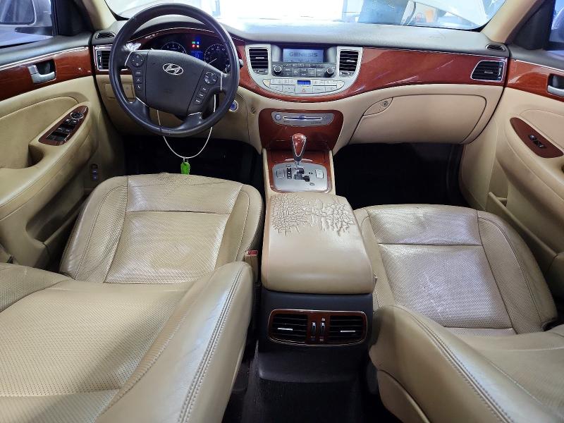 Photo 8 from auction – 2013 HYUNDAI GENESIS with VIN KMHGC4DDXDU242976