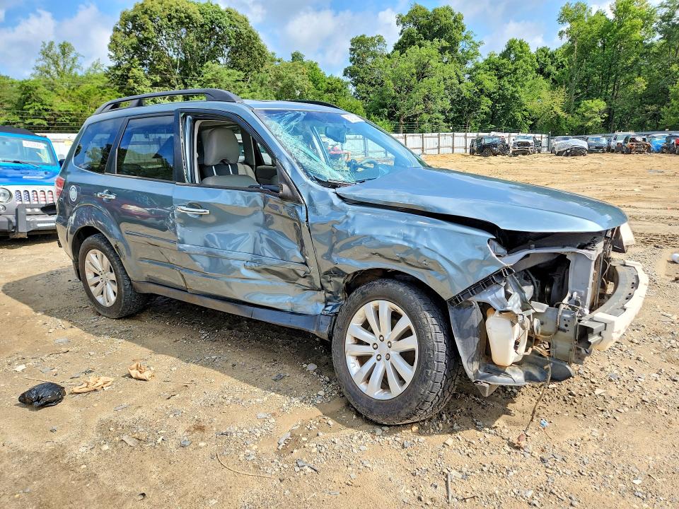 Photo 4 from auction – 2013 SUBARU FORESTER with VIN JF2SHAEC6DH417058
