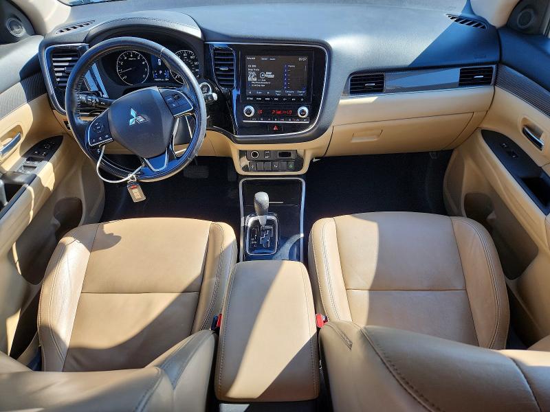 Снимка 8 от търг – 2020 MITSUBISHI OUTLANDER с VIN JA4AZ3A34LZ020721