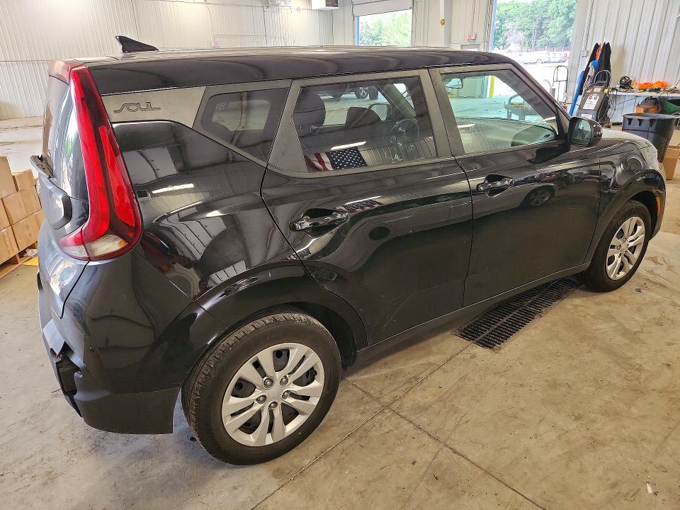 Photo 3 from auction – 2020 KIA SOUL with VIN KNDJ23AU5L7723906