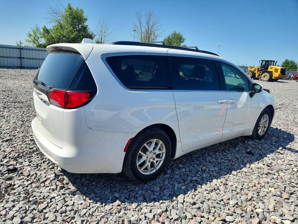 Photo 3 from auction – 2020 CHRYSLER VOYAGER with VIN 2C4RC1DG2LR163335