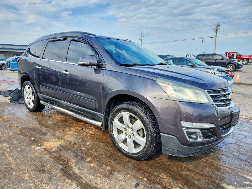 Photo 4 from auction – 2016 CHEVROLET TRAVERSE with VIN 1GNKRGKD7GJ301156