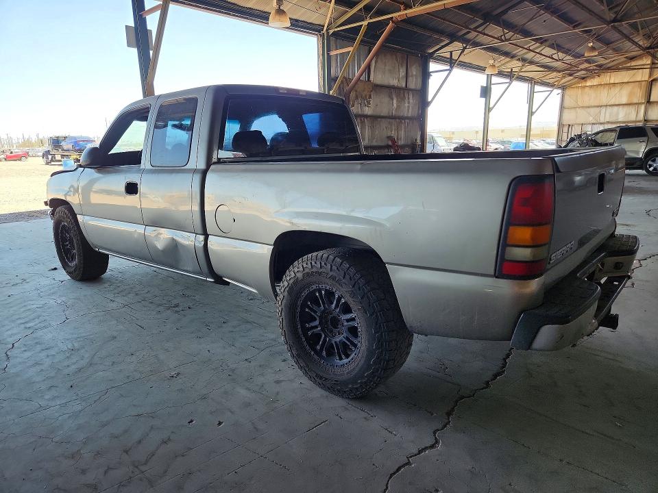 Photo 2 from auction – 2006 GMC NEW SIERRA with VIN 1GTEC19XX6Z263152