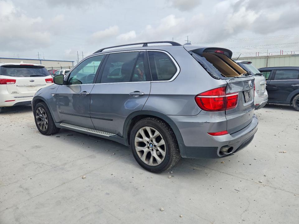 Photo 2 from auction – 2013 BMW X5 with VIN 5UXZV4C53D0G51993