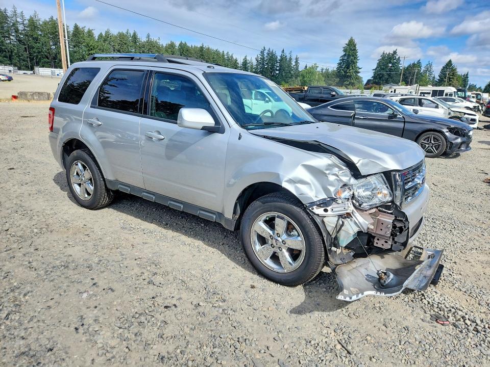 Photo 4 from auction – 2011 FORD ESCAPE with VIN 1FMCU9EG7BKA43457