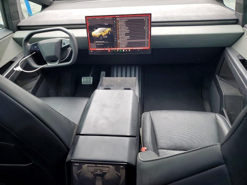 Photo 8 from auction – 2024 TESLA CYBERTRUCK with VIN 7G2CEHEE8RA044371