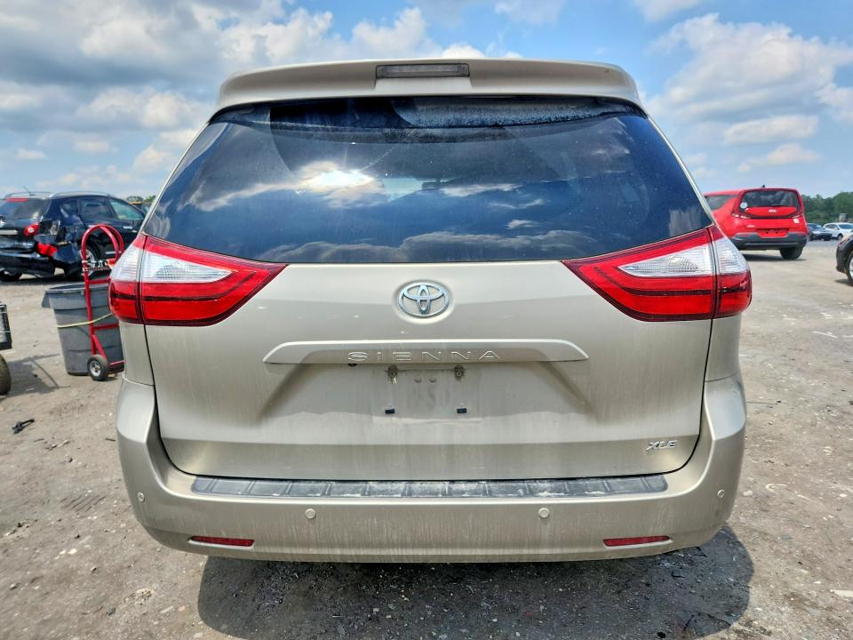 Photo 6 from auction – 2017 TOYOTA SIENNA with VIN 5TDYZ3DC3HS858313