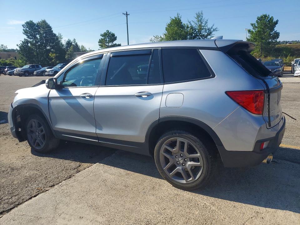 Photo 2 from auction – 2023 HONDA PASSPORT with VIN 5FNYF8H51PB008670