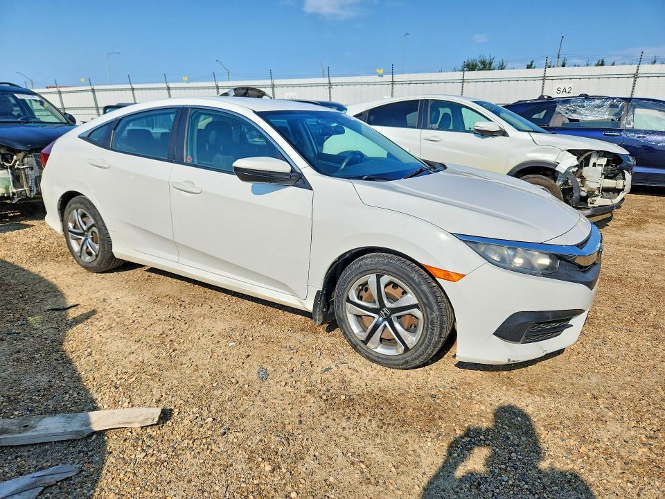 Photo 4 from auction – 2016 HONDA CIVIC with VIN 2HGFC2F52GH018510