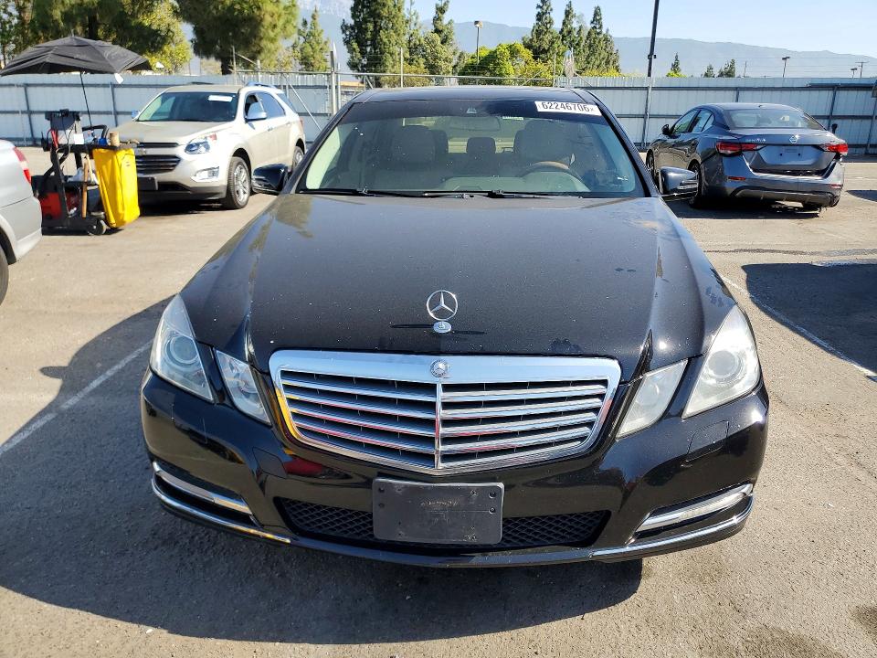 Photo 5 from auction – 2012 MERCEDES-BENZ E with VIN WDDHF8JB0CA628564