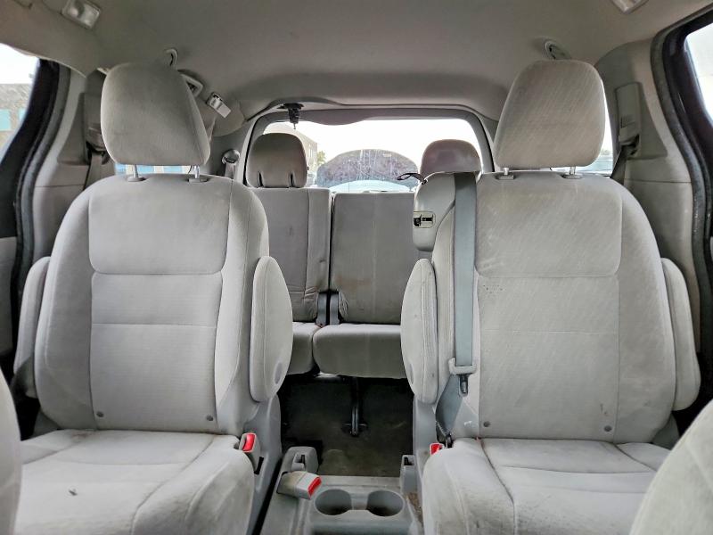 Photo 10 from auction – 2015 TOYOTA SIENNA with VIN 5TDKK3DC3FS609064