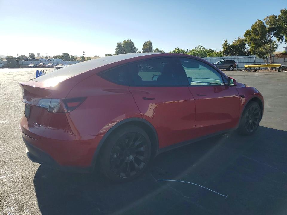 Photo 3 from auction – 2023 TESLA MODEL Y with VIN 7SAYGAEE1PF696004
