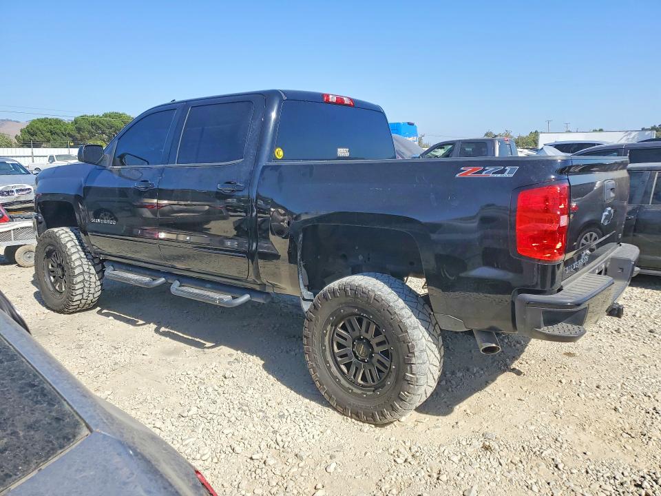 Photo 2 from auction – 2017 CHEVROLET SILVERADO with VIN 3GCUKREC5HG360813