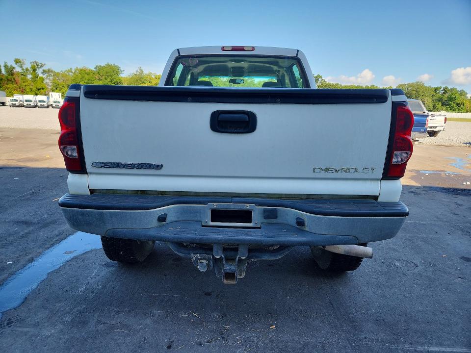 Photo 6 from auction – 2005 CHEVROLET SILVERADO with VIN 2GCEK13T351131091