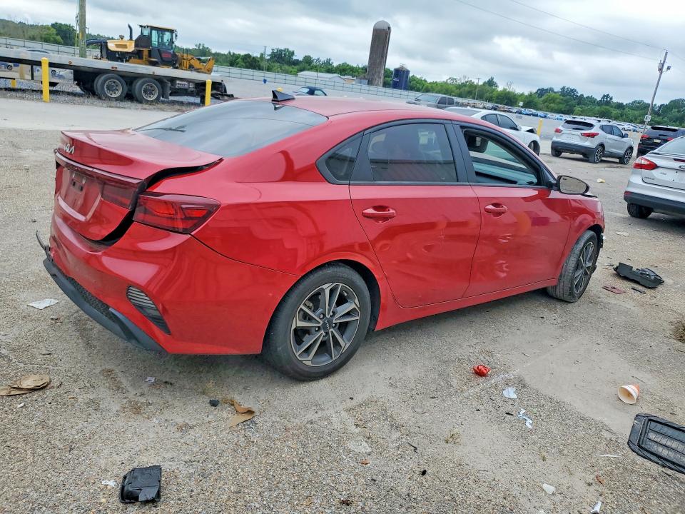 Photo 3 from auction – 2023 KIA FORTE with VIN 3KPF24AD2PE625353