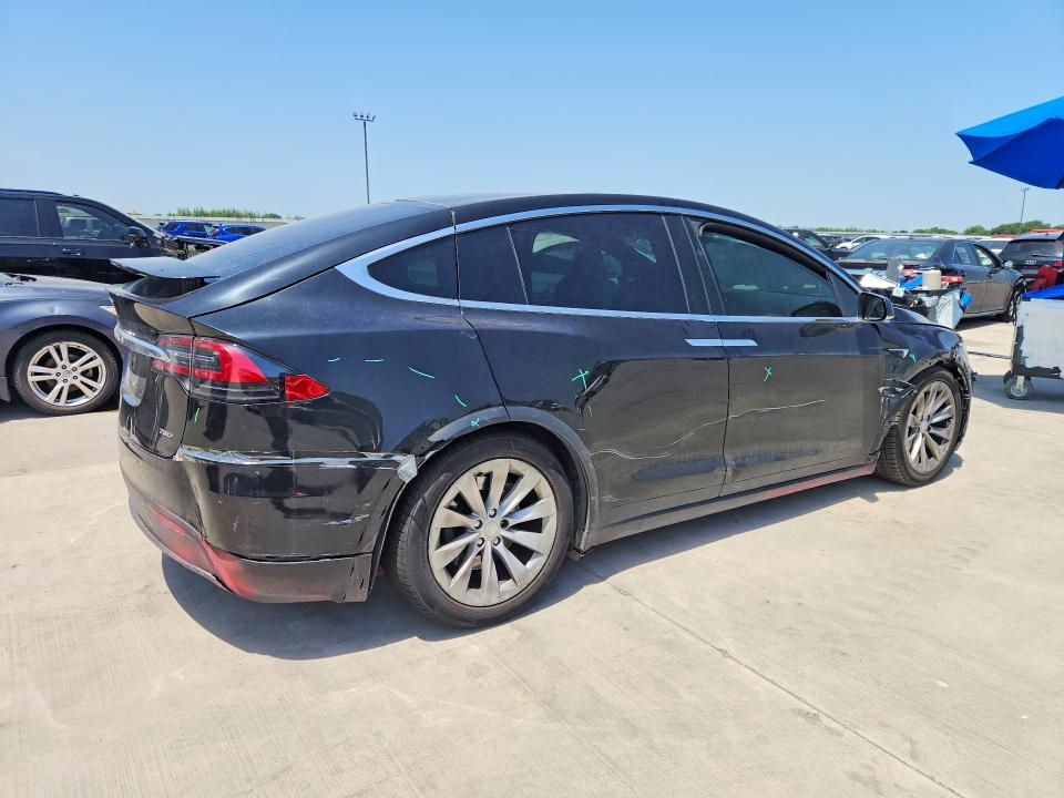 صورة رقم 3 من المزاد - 2017 TESLA MODEL X مع VIN 5YJXCBE26HF041838