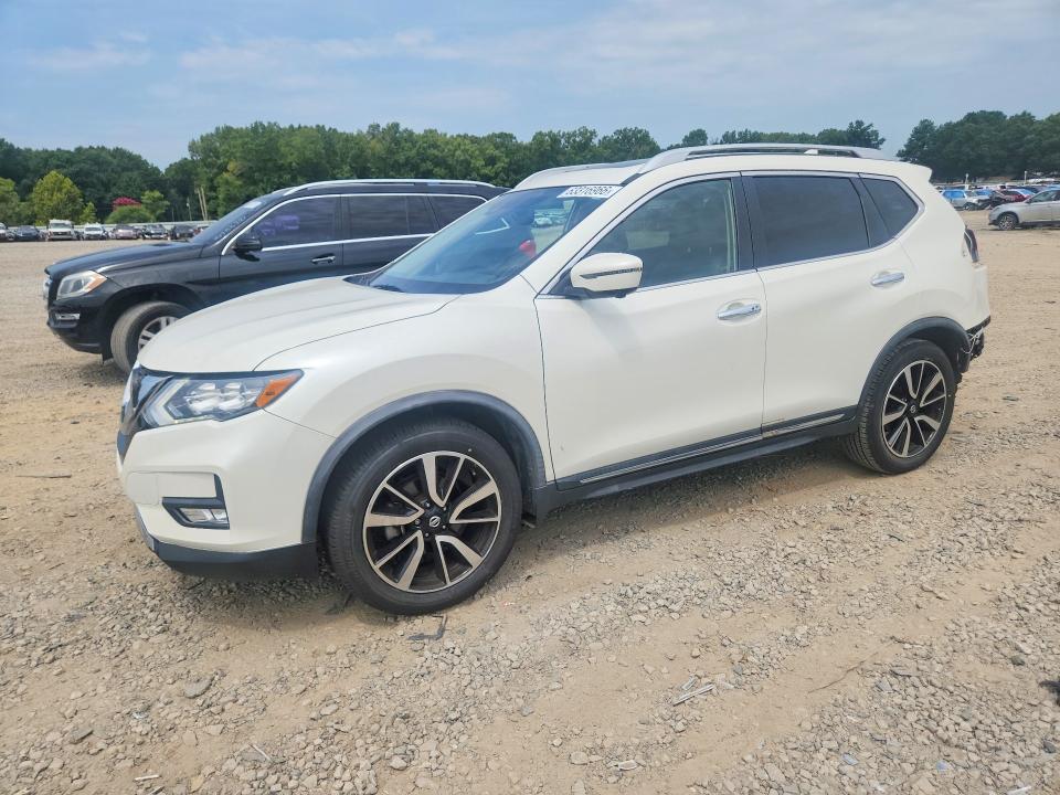 NISSAN ROGUE 2018 with VIN JN8AT2MT7JW490497 - Photo from auction