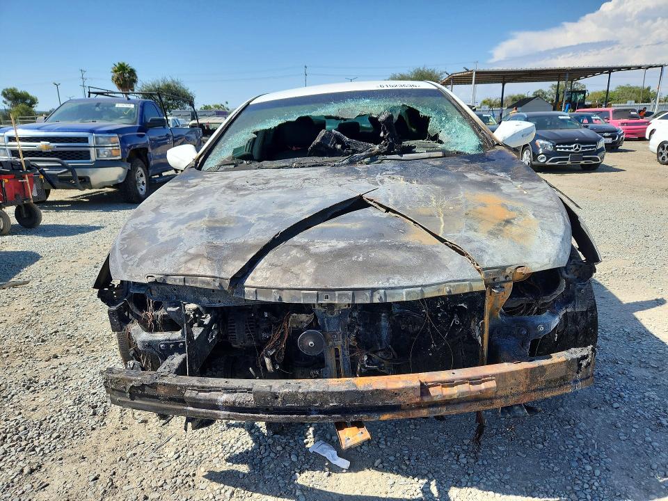 Photo 5 from auction – 2012 HYUNDAI SONATA with VIN 5NPEC4AB0CH428873