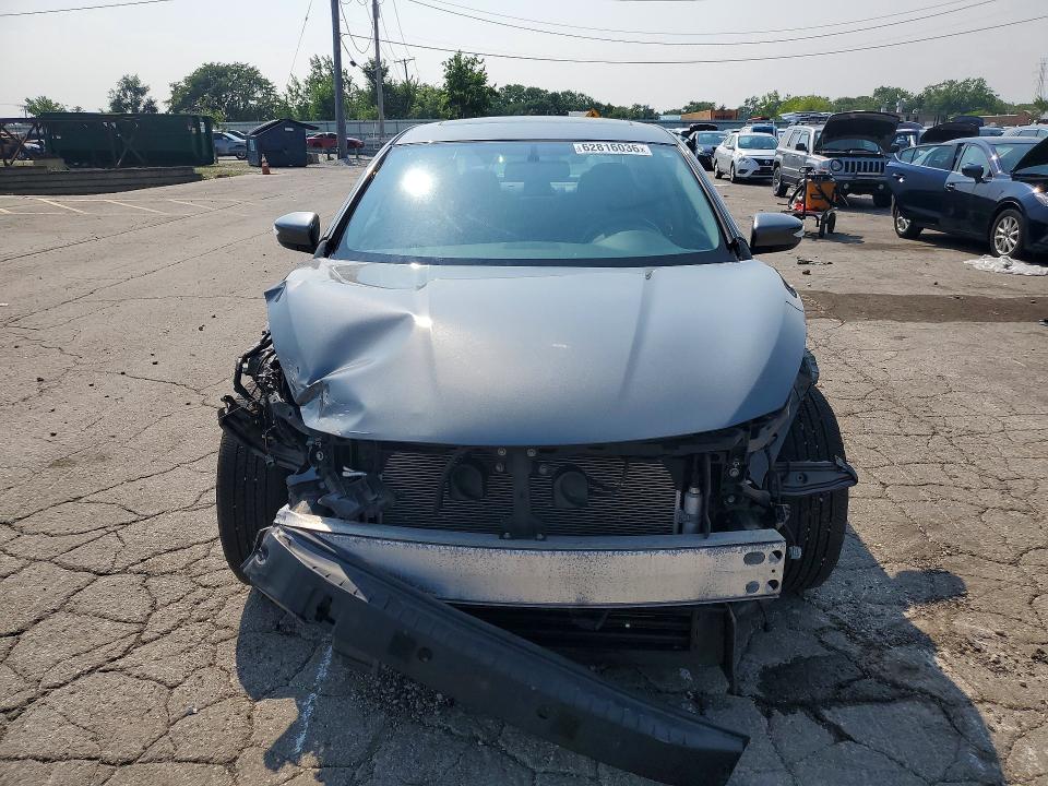 Photo 5 from auction – 2017 NISSAN ALTIMA with VIN 1N4AL3AP8HC483388