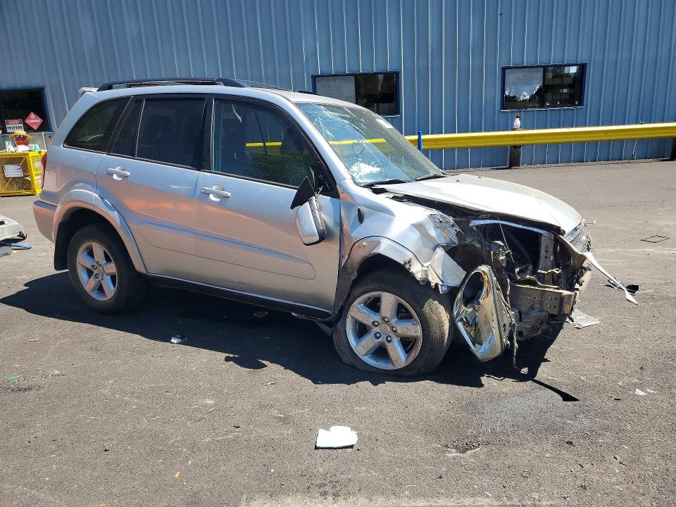 Photo 4 from auction – 2005 TOYOTA RAV4 with VIN JTEHD20V556041075