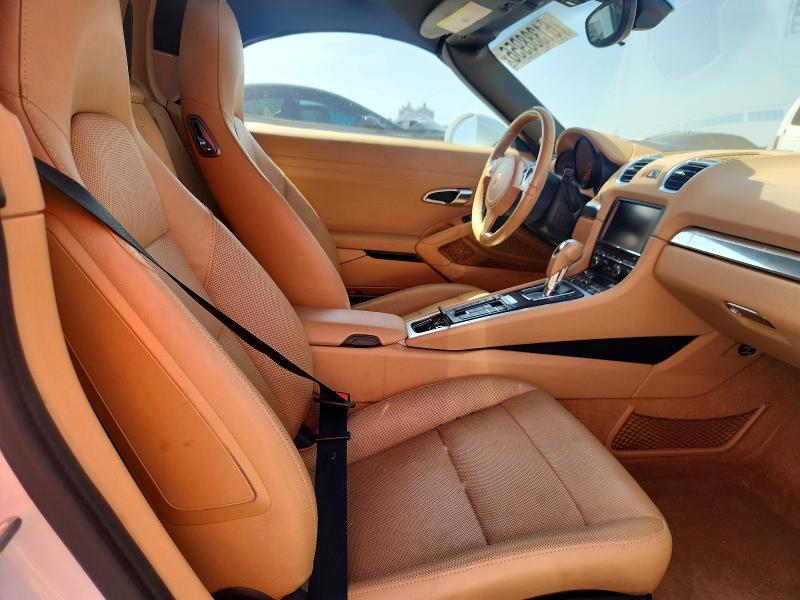 Photo 10 from auction – 2016 PORSCHE BOXSTER with VIN WP0CA2A87GS120712