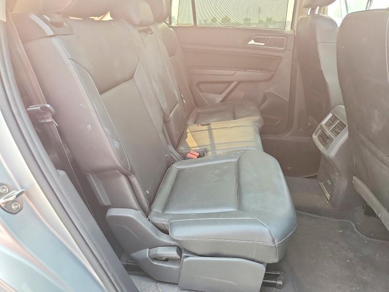 Photo 11 from auction – 2019 VOLKSWAGEN ATLAS with VIN 1V2MR2CA6KC517973