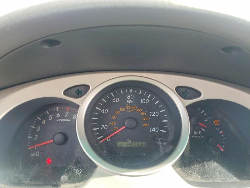Photo 9 from auction – 2005 TOYOTA HIGHLANDER with VIN JTEGD21A850114420