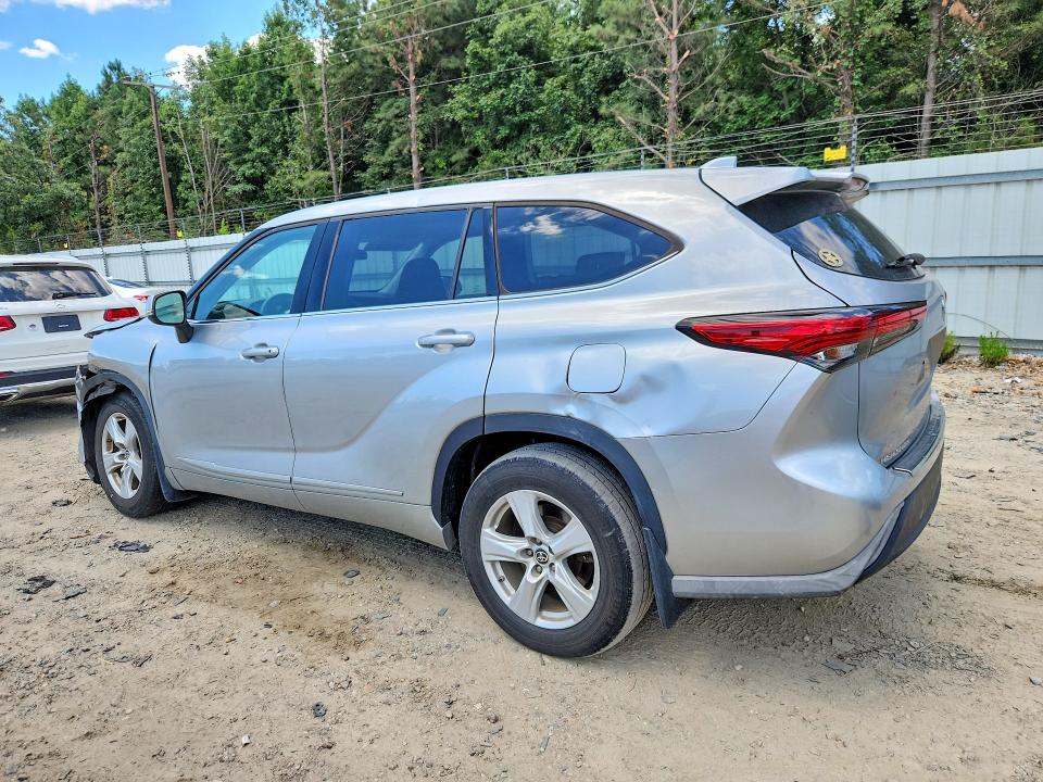Photo 2 from auction – 2020 TOYOTA HIGHLANDER with VIN 5TDBZRBHXLS015693