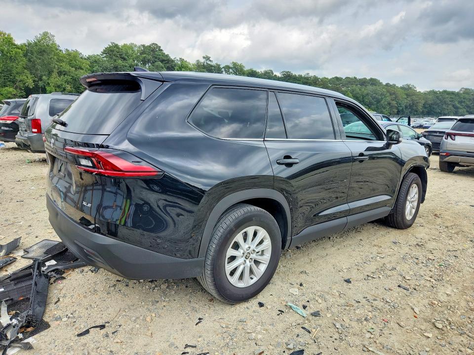 Photo 3 from auction – 2025 TOYOTA GRAND HIGHLANDER with VIN 5TDAAAB58SS071351
