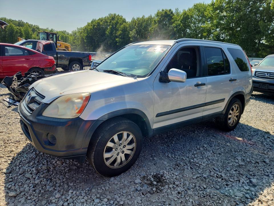 HONDA CR-V 2005 with VIN SHSRD78835U308506 - Photo from auction