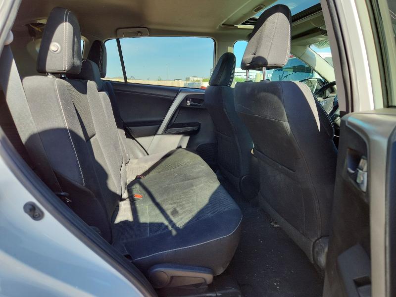 Photo 11 from auction – 2017 TOYOTA RAV4 with VIN 2T3WFREV1HW320923