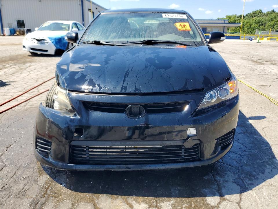 Photo 5 from auction – 2013 SCION TC with VIN JTKJF5C77D3058211