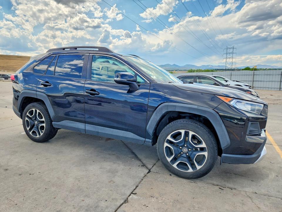 Photo 4 from auction – 2021 TOYOTA RAV4 with VIN 2T3J1RFV0MW170529