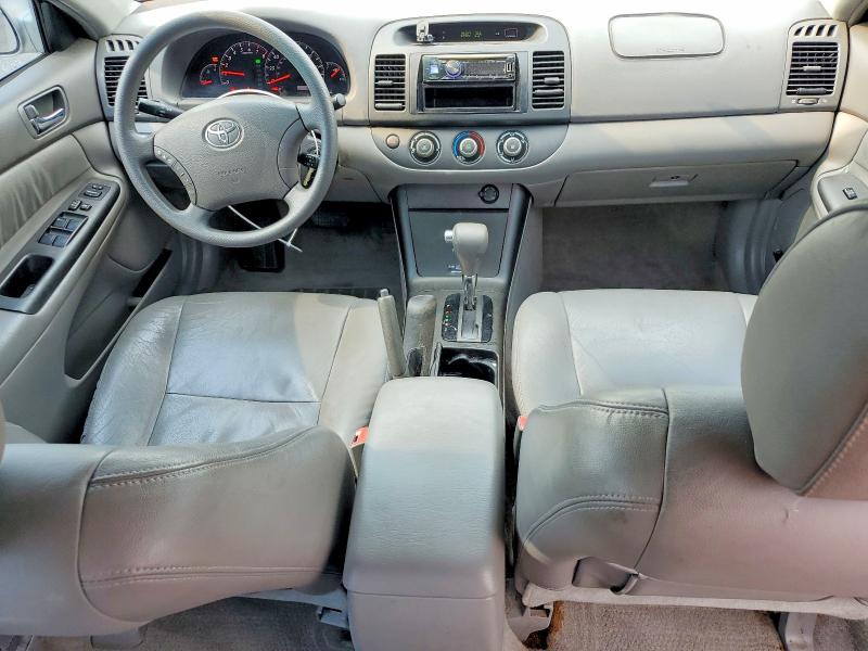 Photo 8 from auction – 2005 TOYOTA CAMRY with VIN 4T1BE32K85U068102