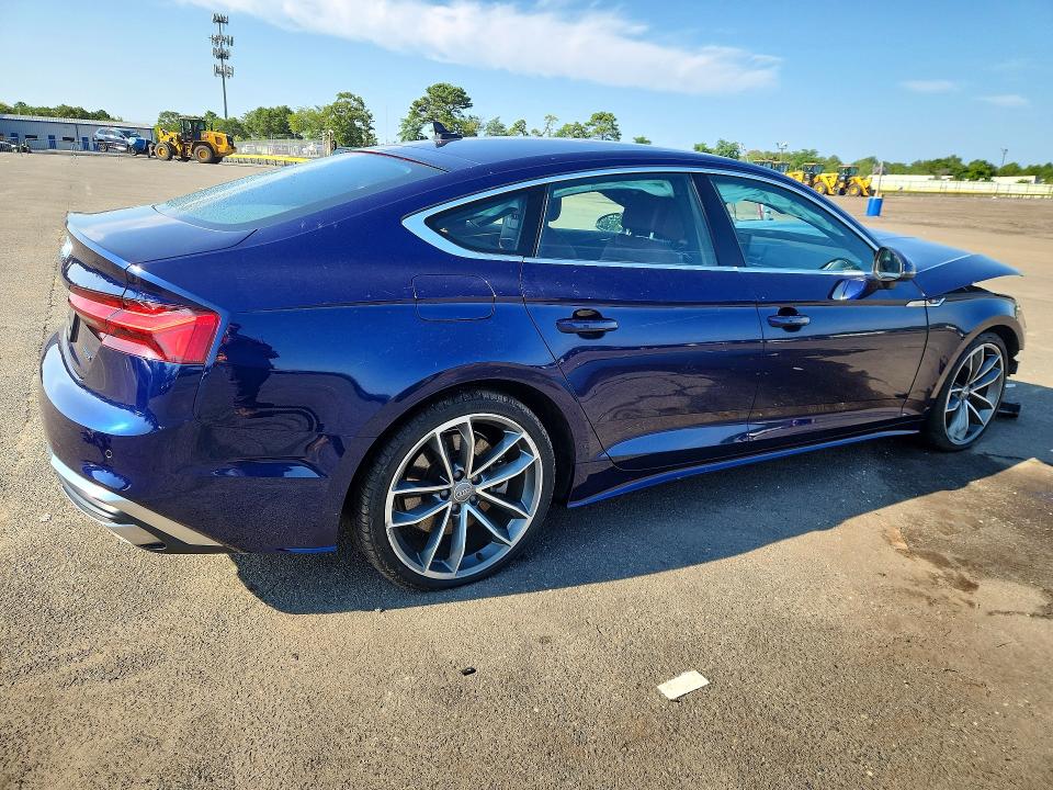 Photo 3 from auction – 2021 AUDI A5 with VIN WAUFACF51MA001215