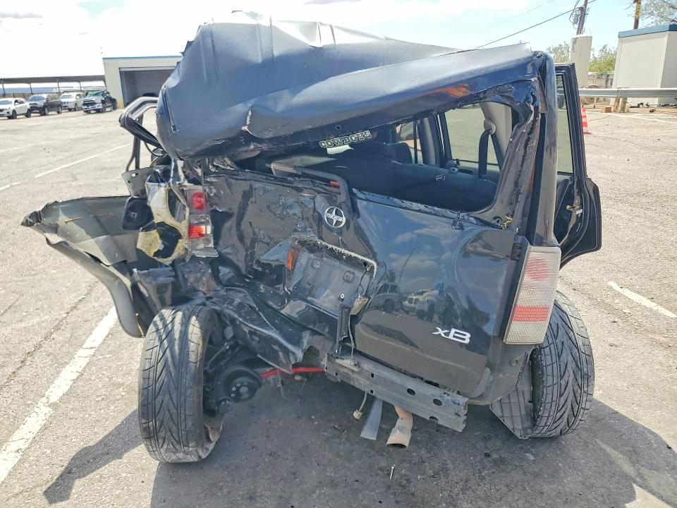 Photo 6 from auction – 2006 SCION XB with VIN JTLKT324X64115308