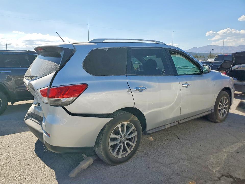 Photo 3 from auction – 2013 NISSAN PATHFINDER with VIN 5N1AR2MMXDC668035