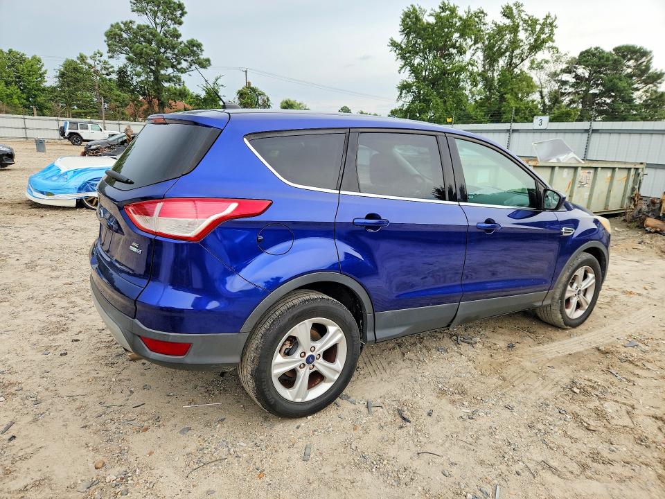 Photo 3 from auction – 2015 FORD ESCAPE with VIN 1FMCU9GX7FUC21262