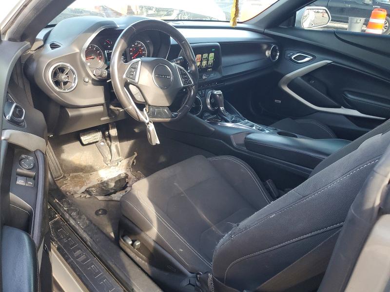 Photo 8 from auction – 2018 CHEVROLET CAMARO with VIN 1G1FB1RX2J0186614