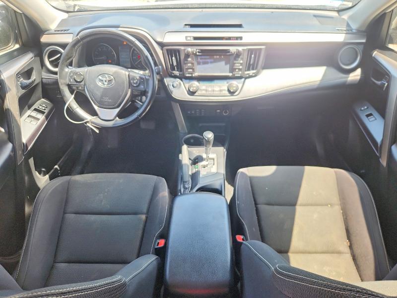Photo 8 from auction – 2018 TOYOTA RAV4 with VIN JTMRFREV9JJ204287