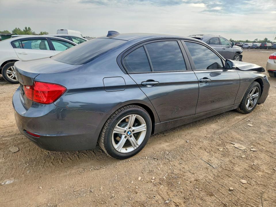 Photo 3 from auction – 2015 BMW 328 with VIN WBA3B3C5XFF547991