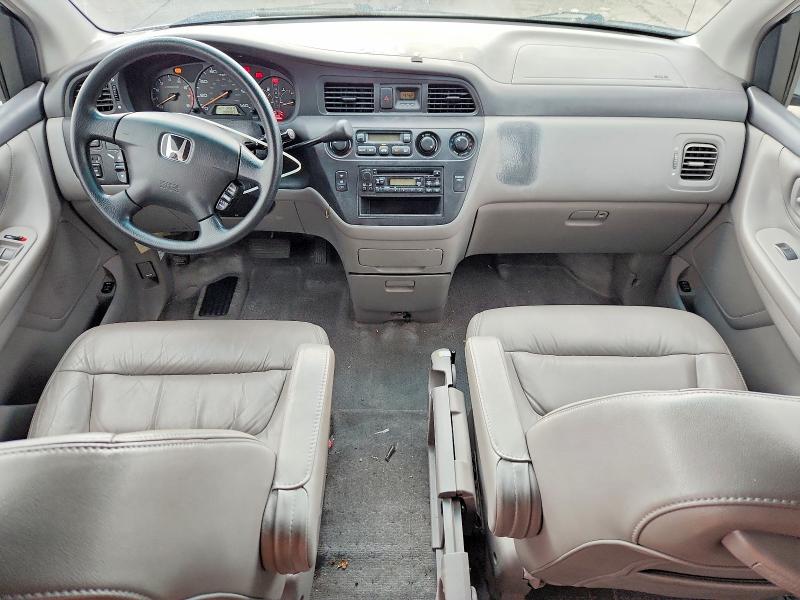 Photo 8 from auction – 2004 HONDA ODYSSEY with VIN 5FNRL18944B121631