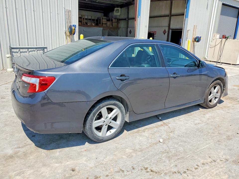 Photo 3 from auction – 2013 TOYOTA CAMRY with VIN 4T1BF1FK7DU667518